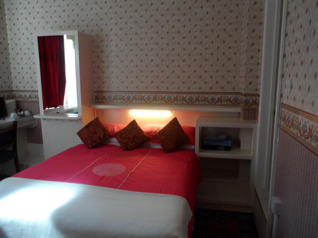 Galway Guest House Weymouth Phòng bức ảnh